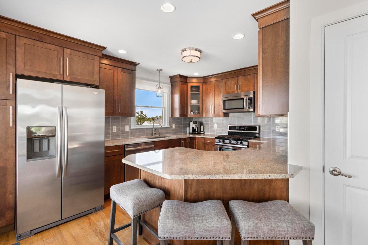 407 B Coral Street 