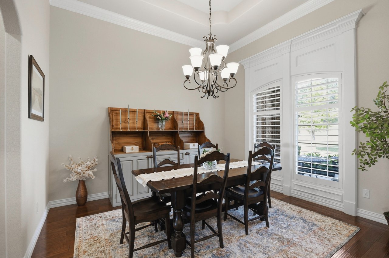 Gated Community Minutes from Eagle Mountain Lake!