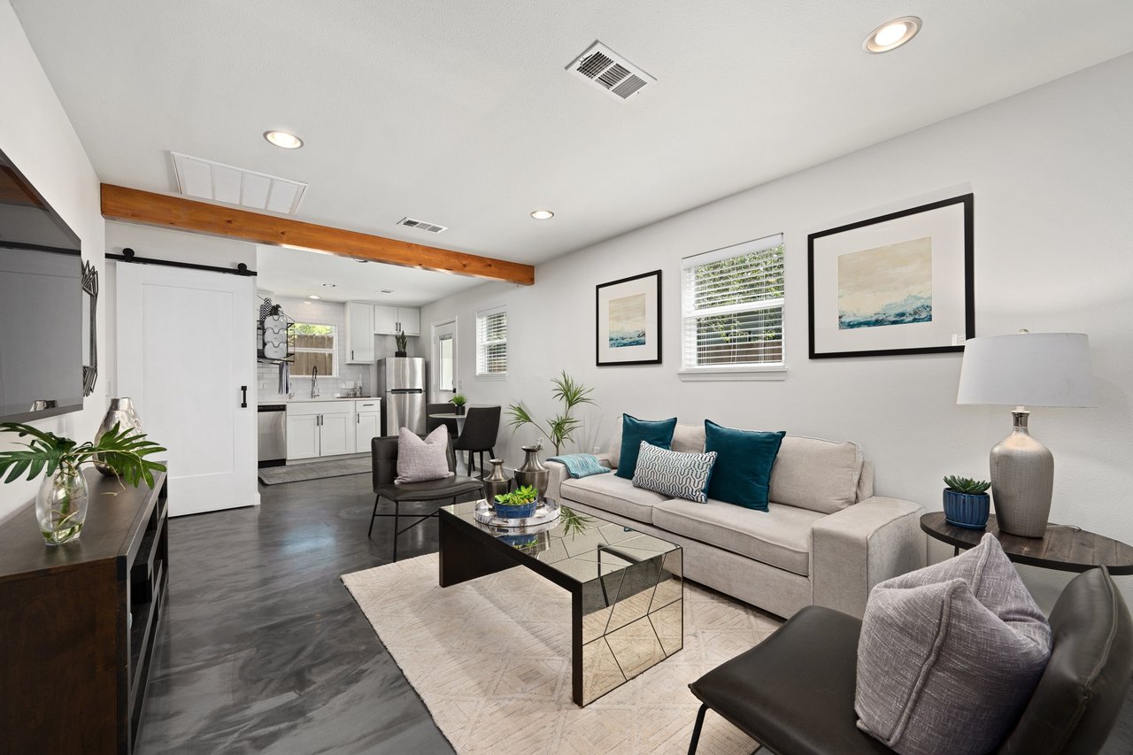 1406 Brentwood St Unit 2