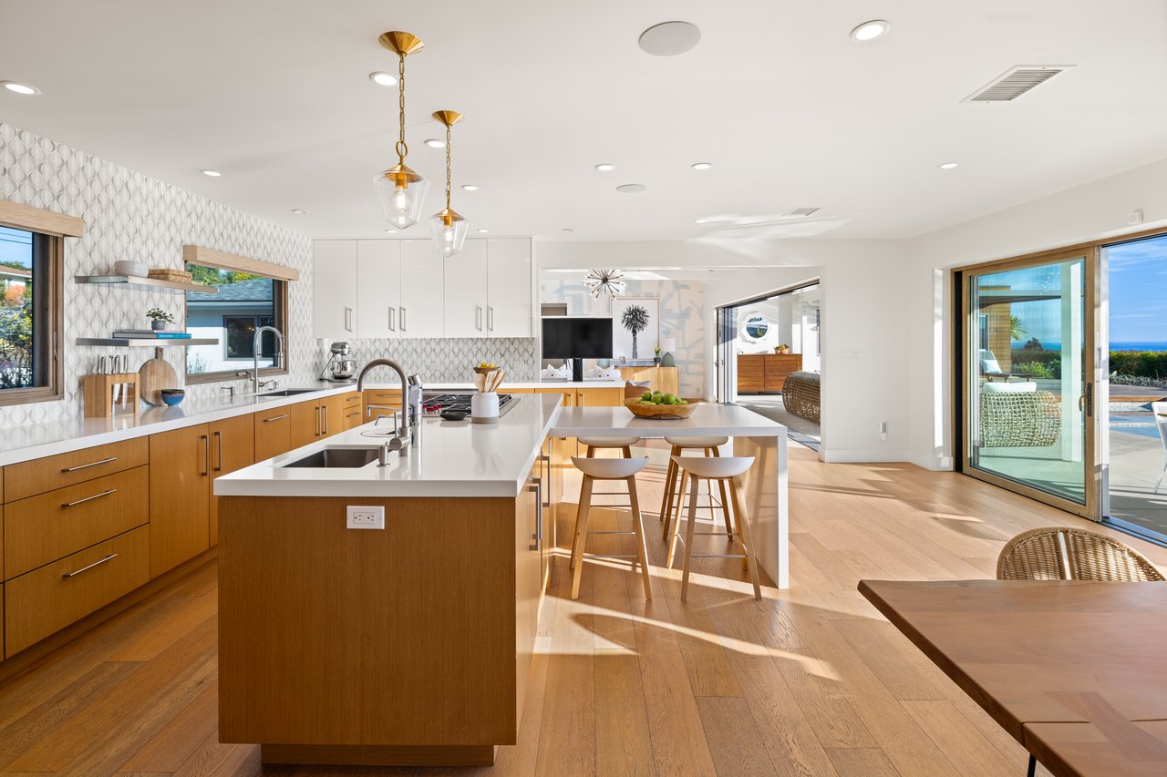 1522 Knoll Circle Drive