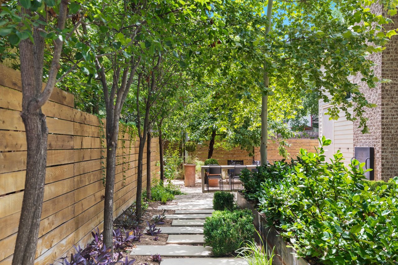 The Clarkesville Manor