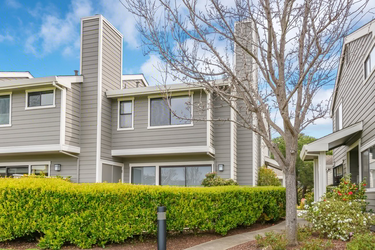 Mount Tamalpais View Townhome in Central Marin- Represented Seller