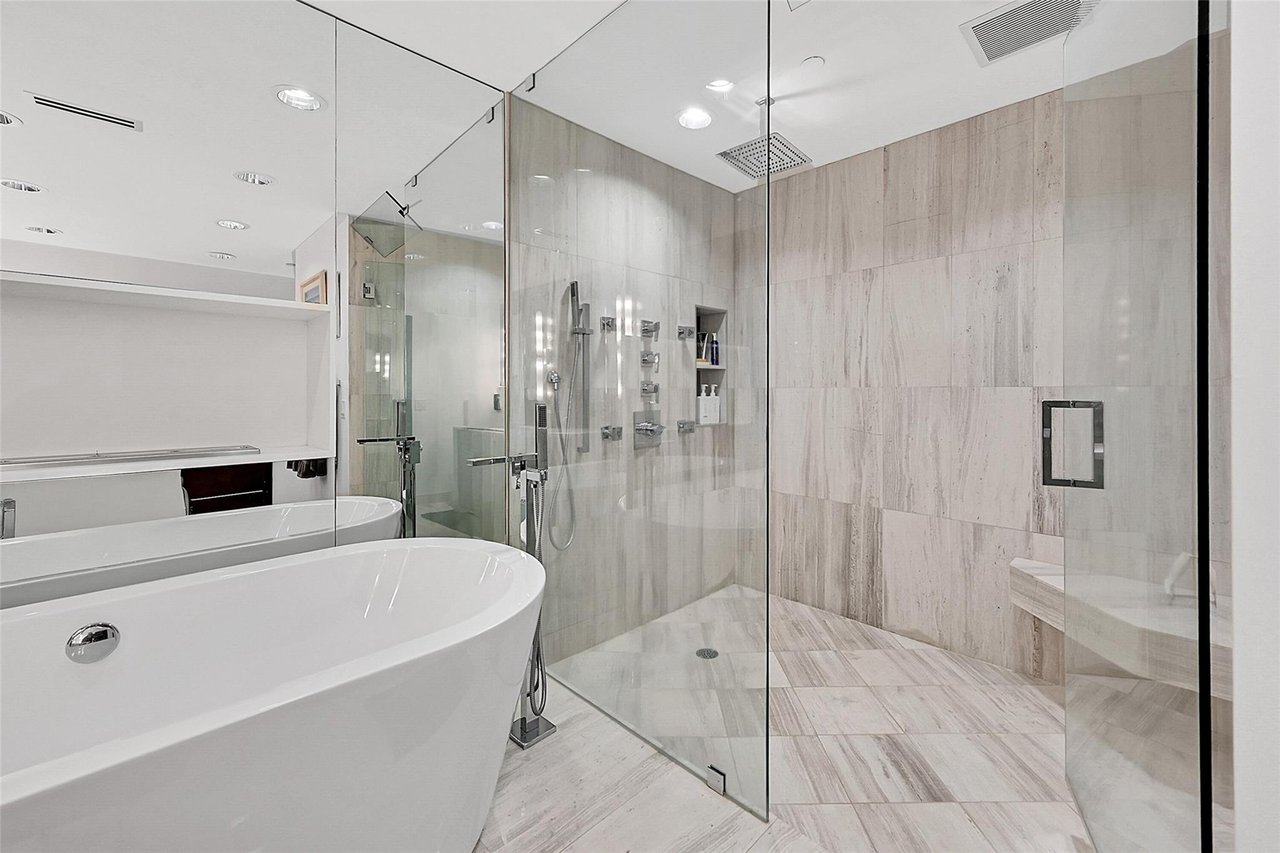 1 N Fort Lauderdale Beach Blvd 1905