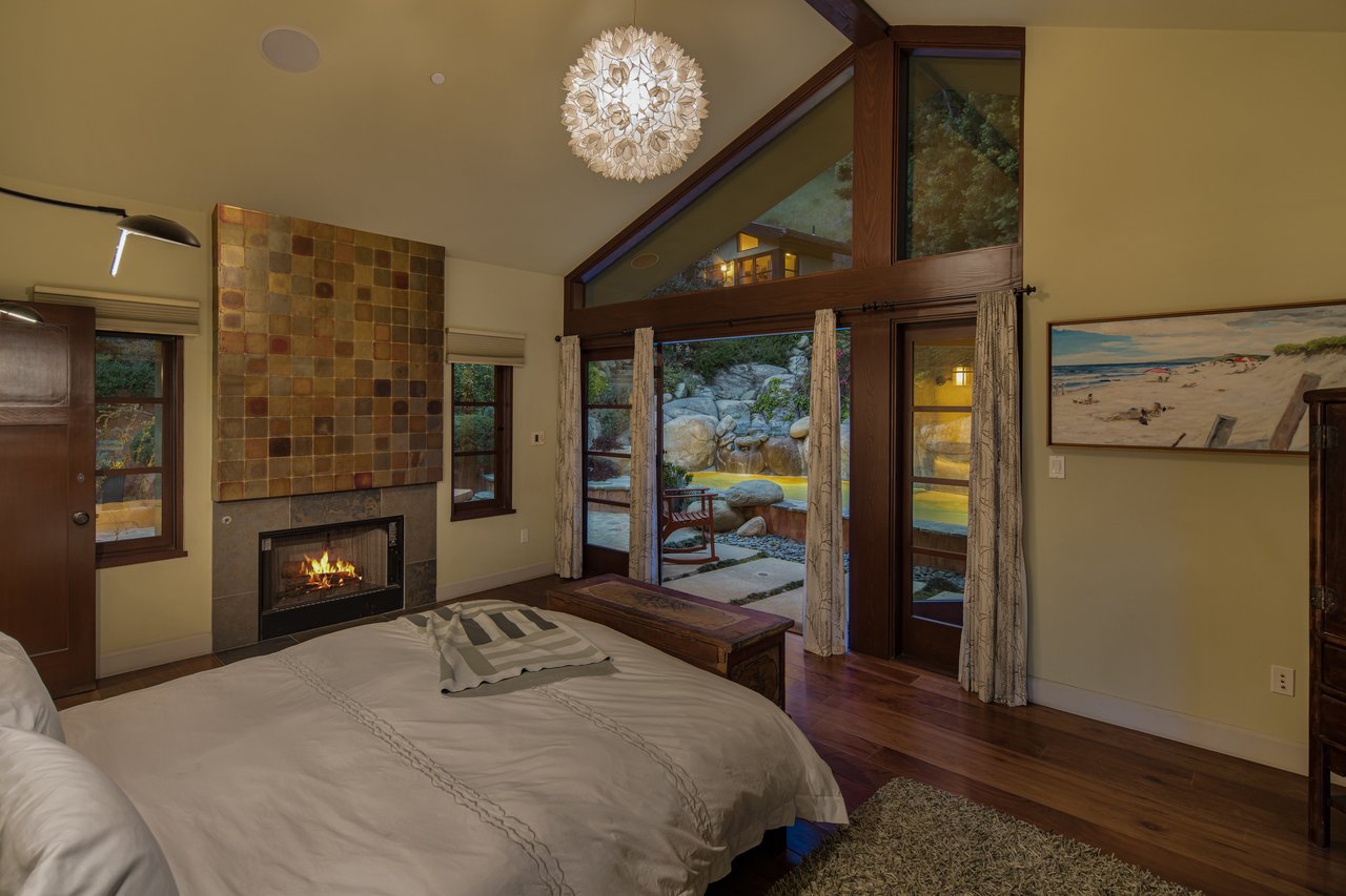 2669 Harlesden Ct, Hollywood Hills