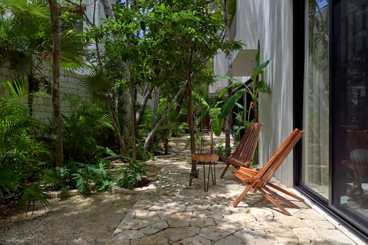 Casa Thomas | 3BR Jungle Villa with Rooftop Pool