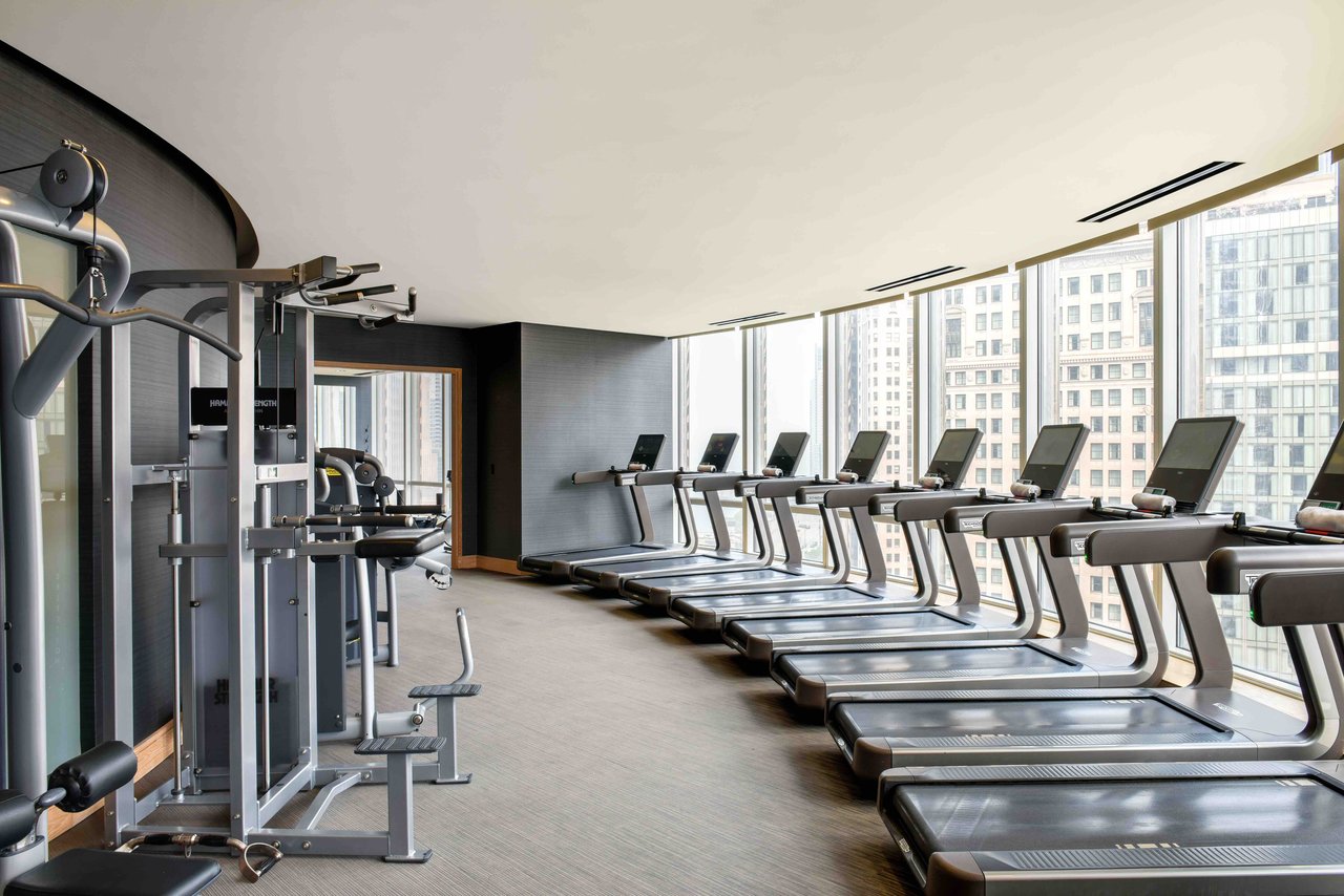 401 N Wabash Ave photo of amenities-fitness center