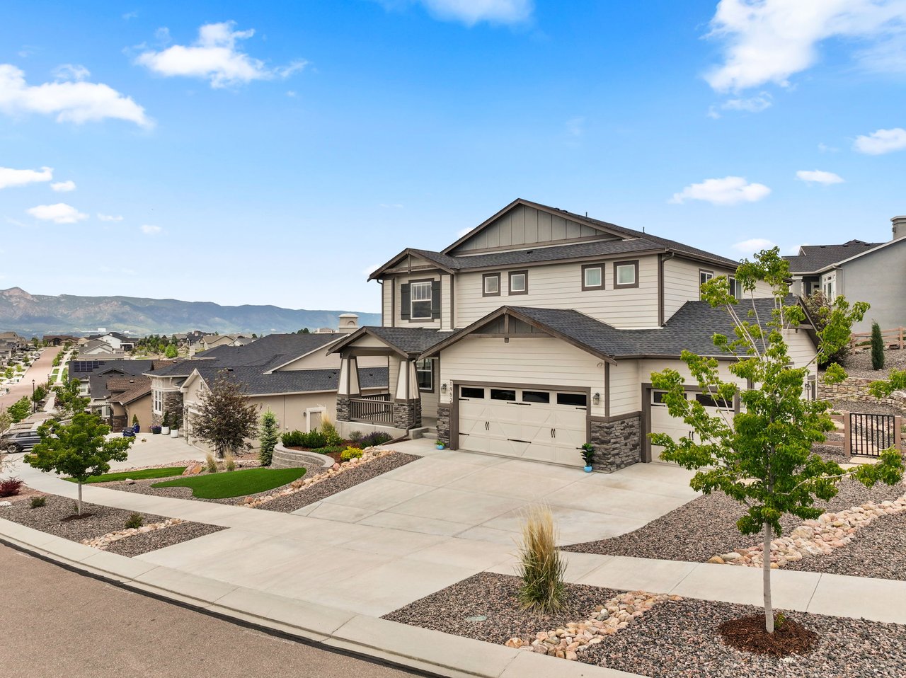 1952 Clayhouse Drive