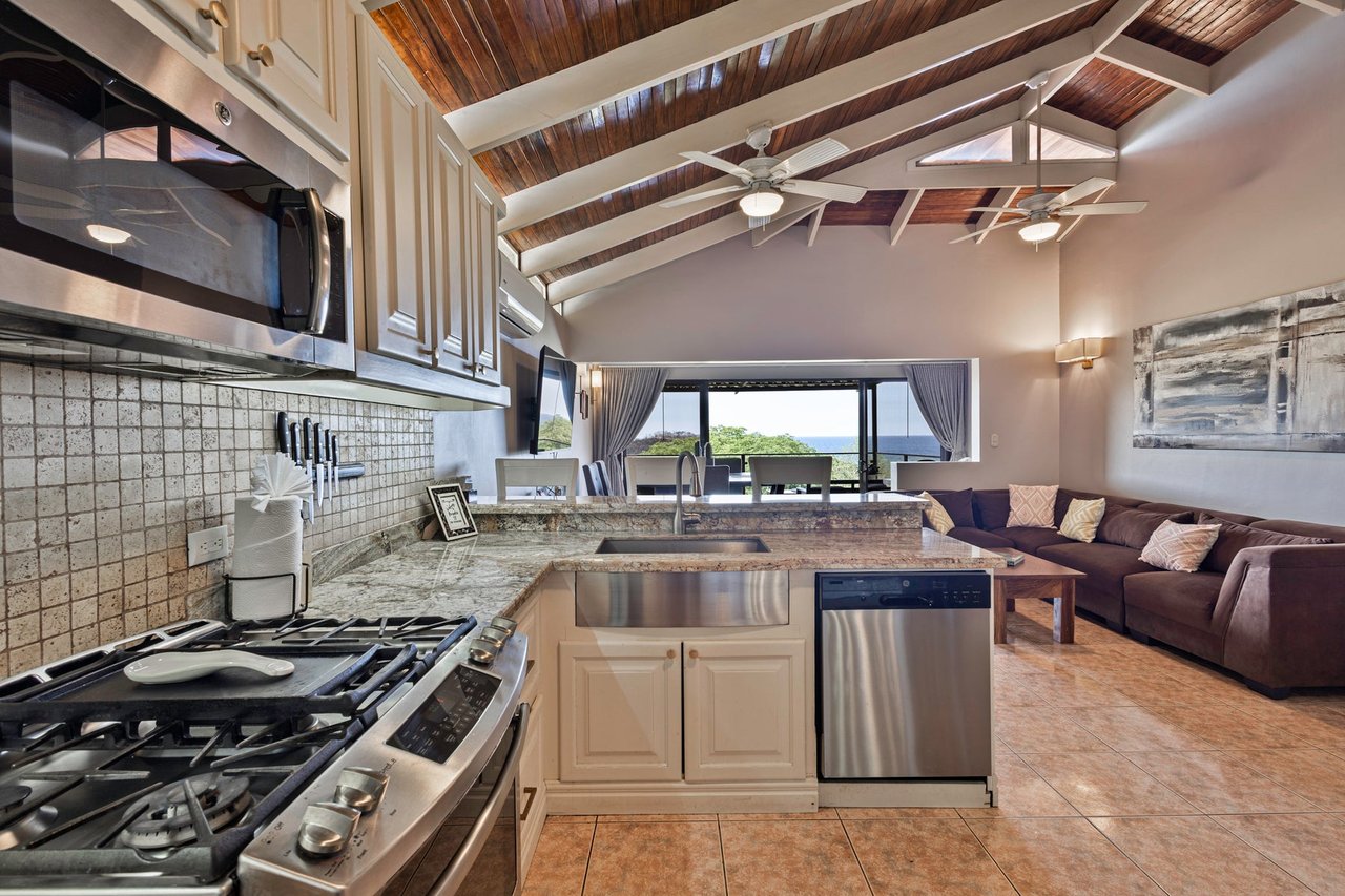 Beachfront Ocean View Villa, Papagayo, Guanacaste