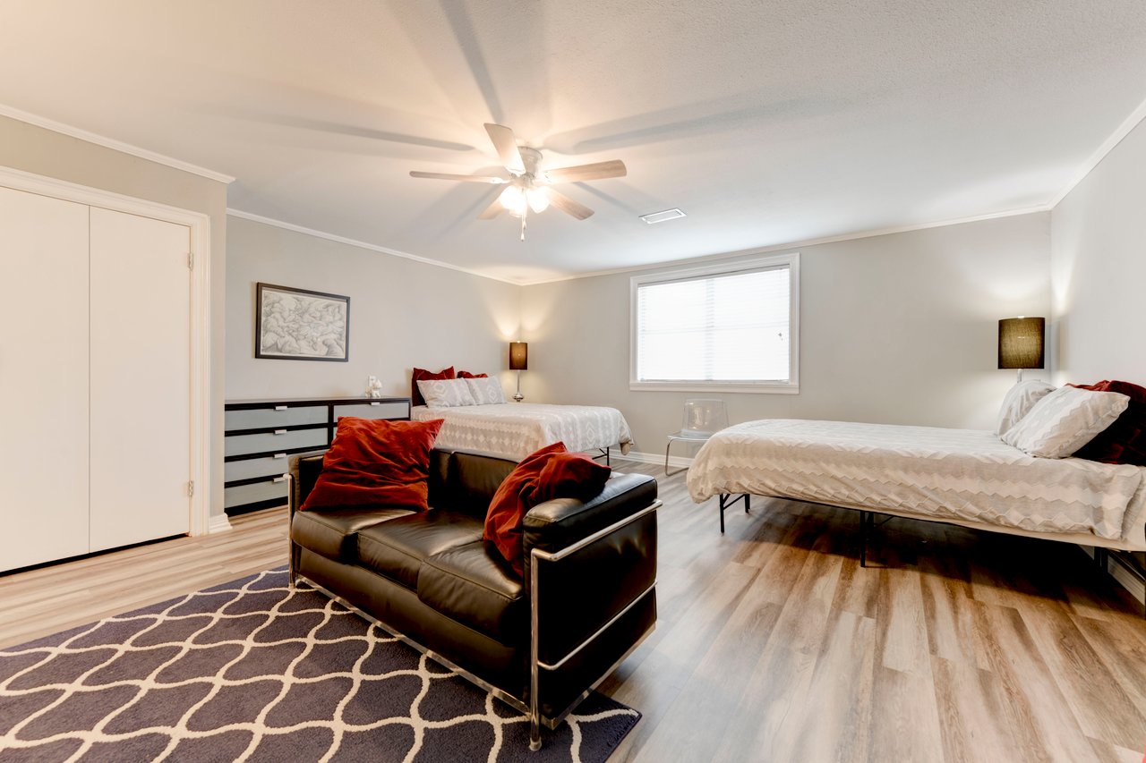 1303 Newfield Lane