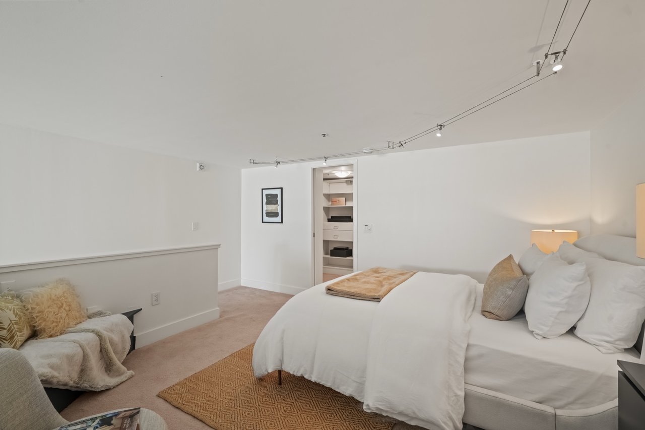 39 Boardman Pl #105