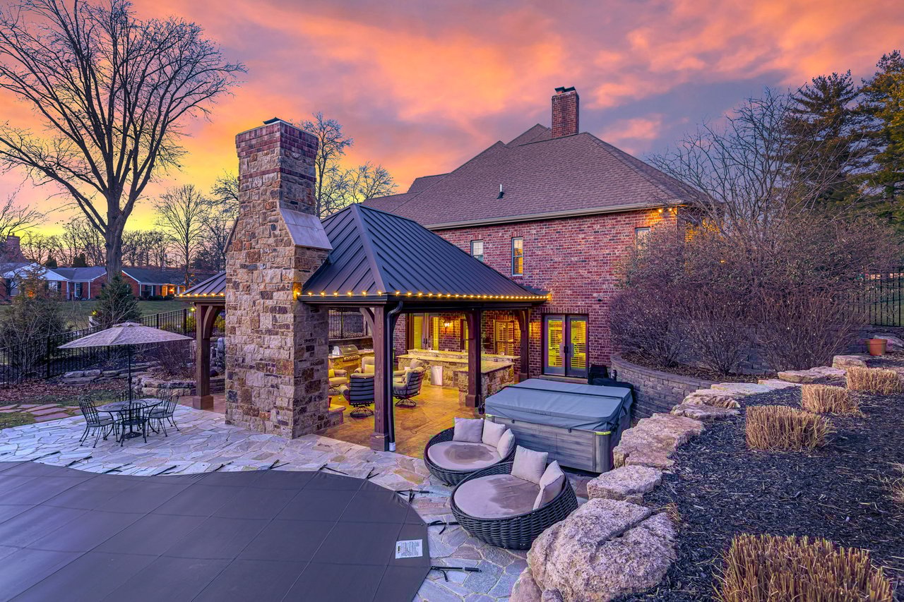 24 Williamsburg Estates Drive