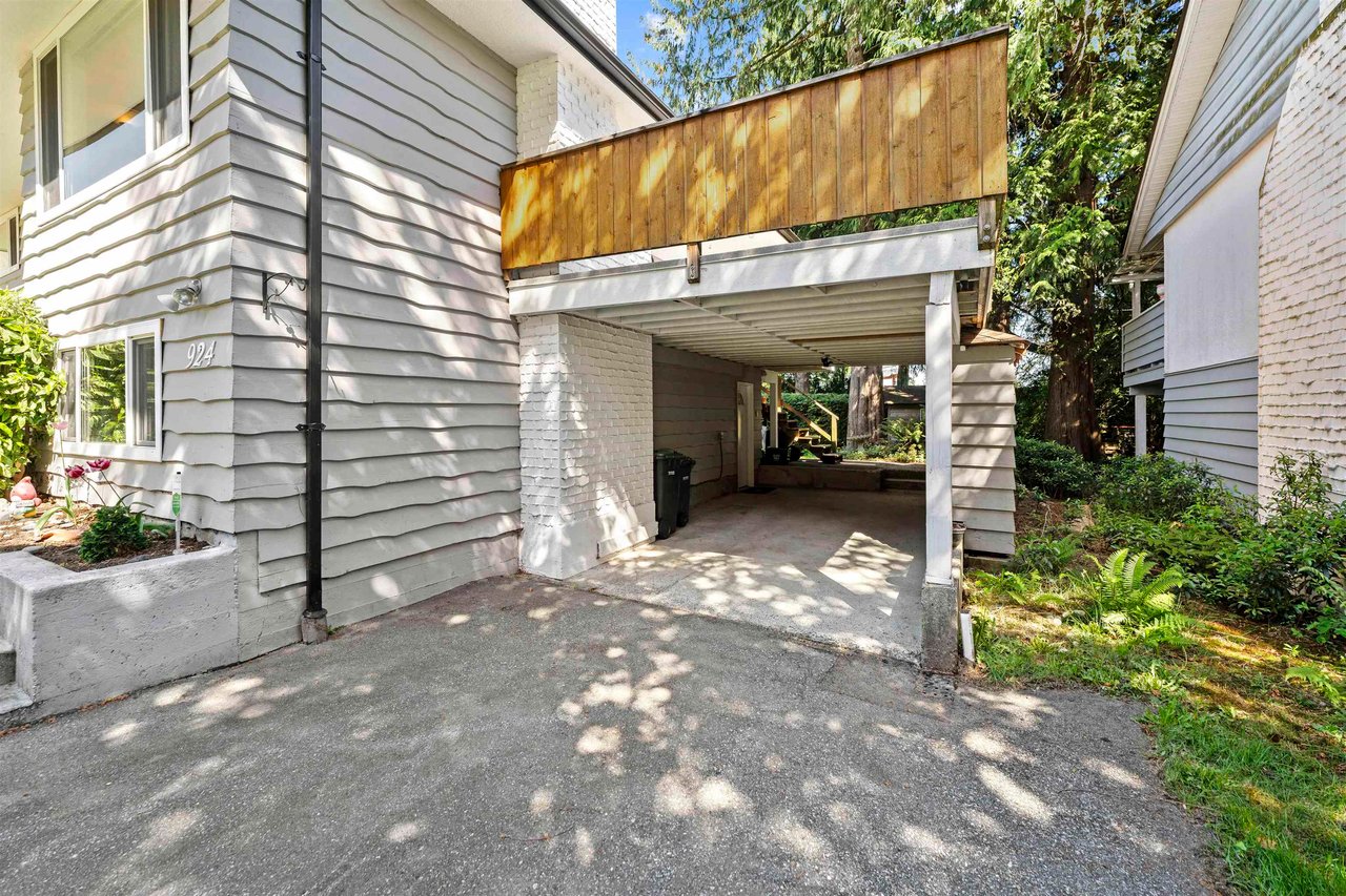 942 GARROW DR