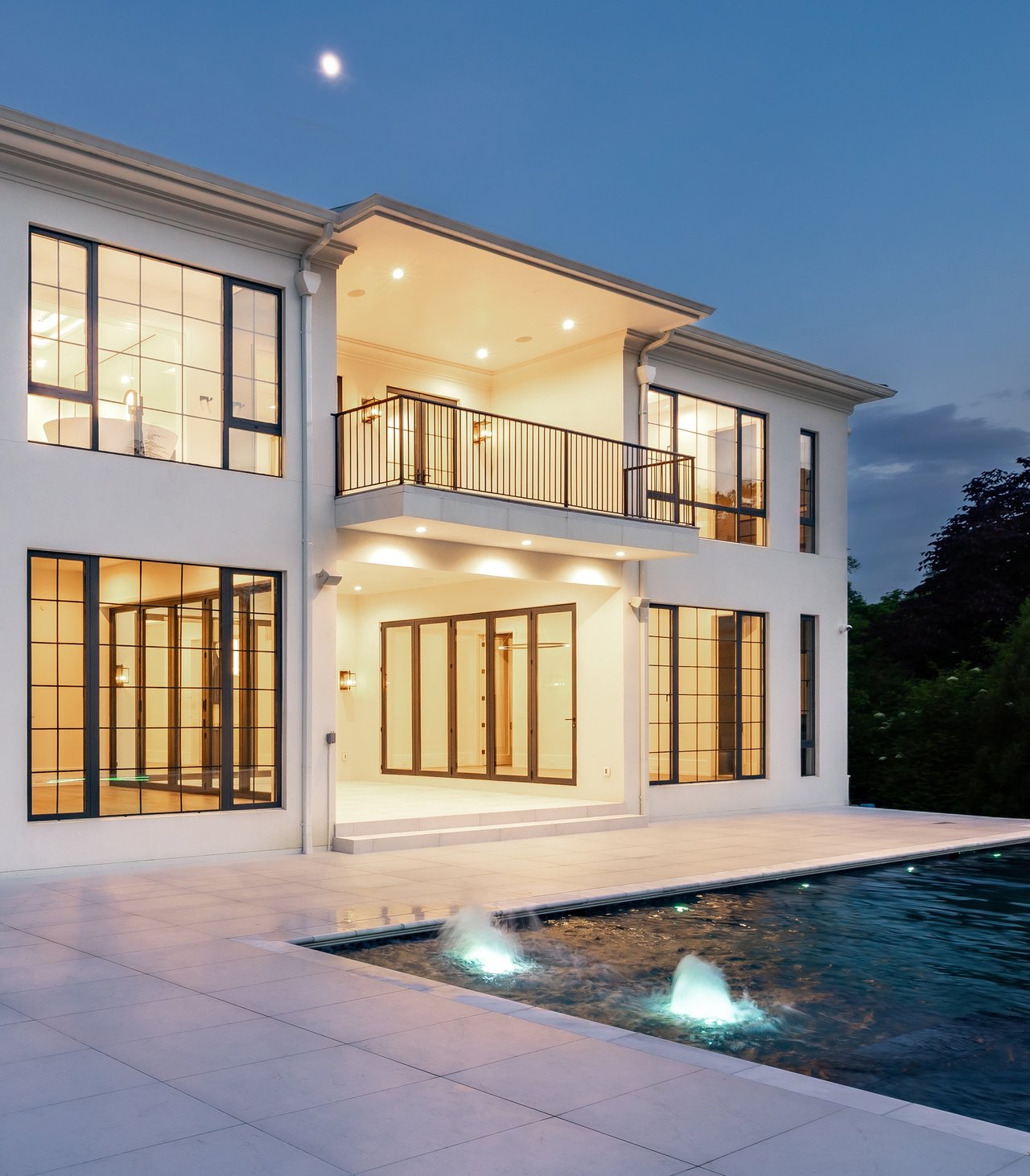 1102 Chain Bridge Road