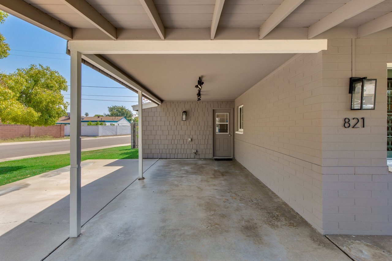 821 E Cavalier Dr.