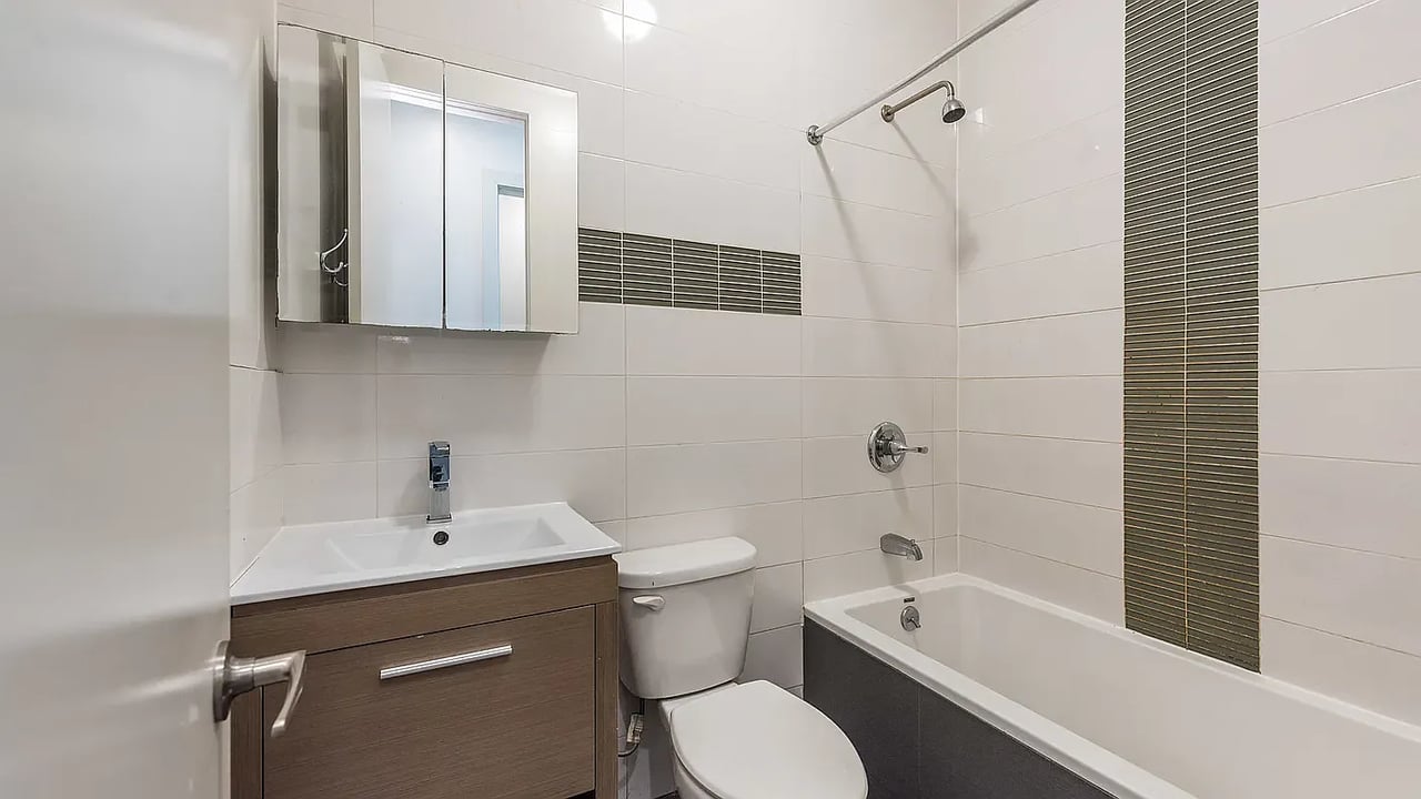 222 Suydam Street #3R