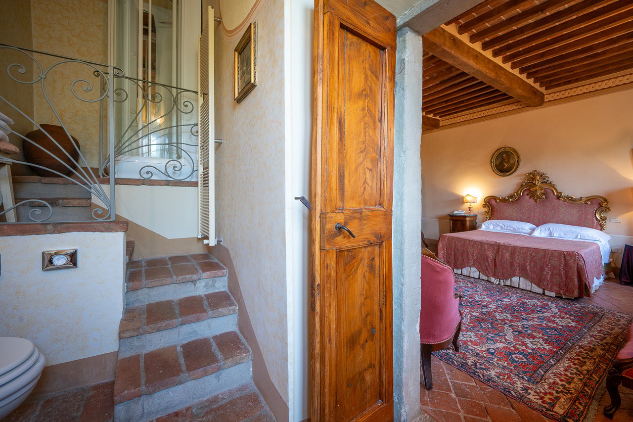 VILLA MECENATE