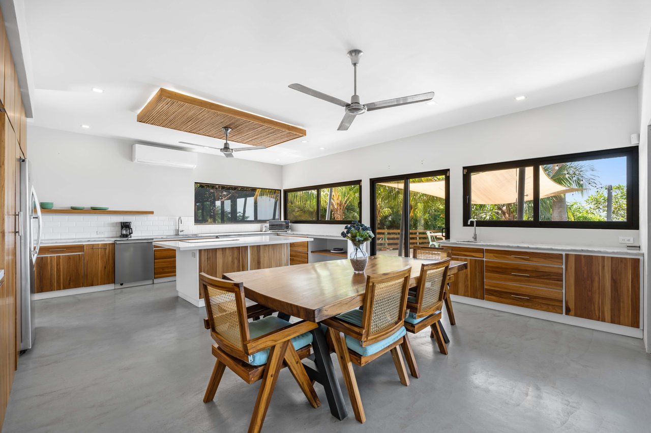 Casa Siempre Surfeando | Ocean Views + 1.45 Acres