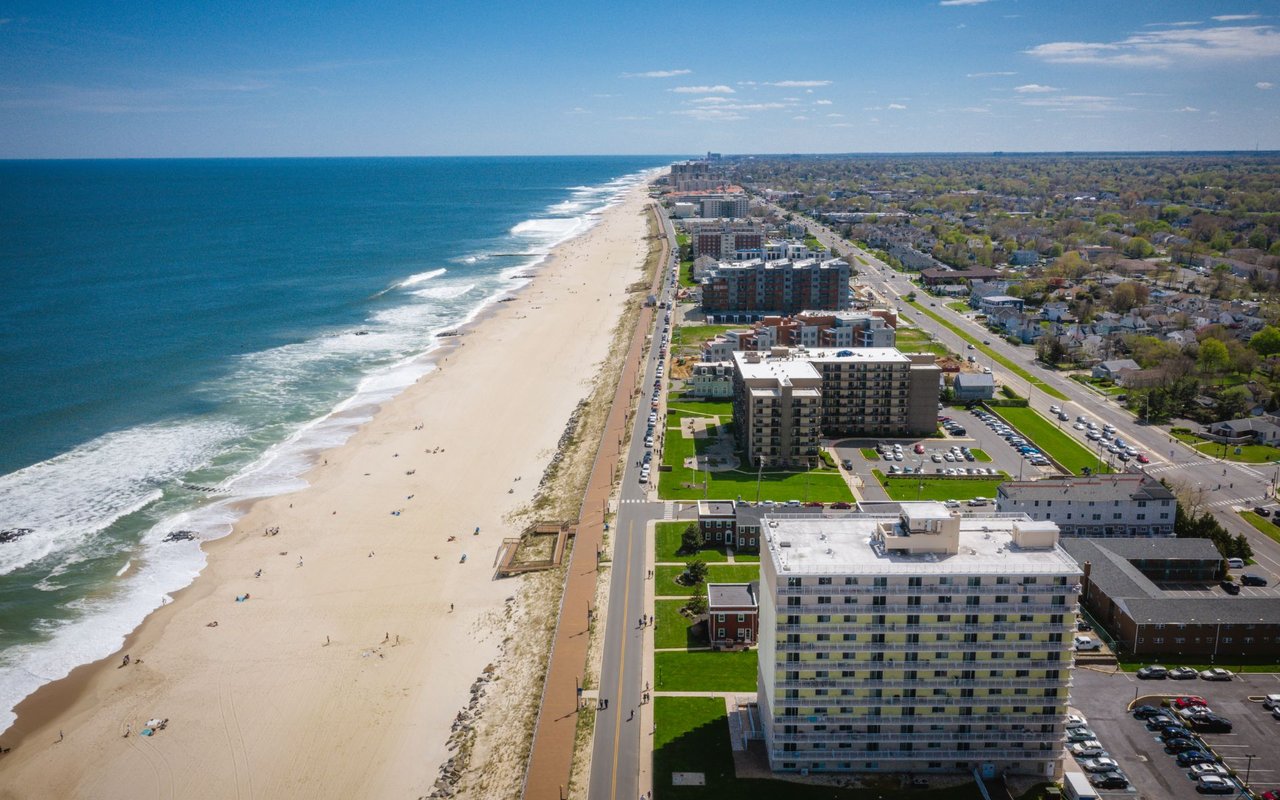 Monmouth Beach