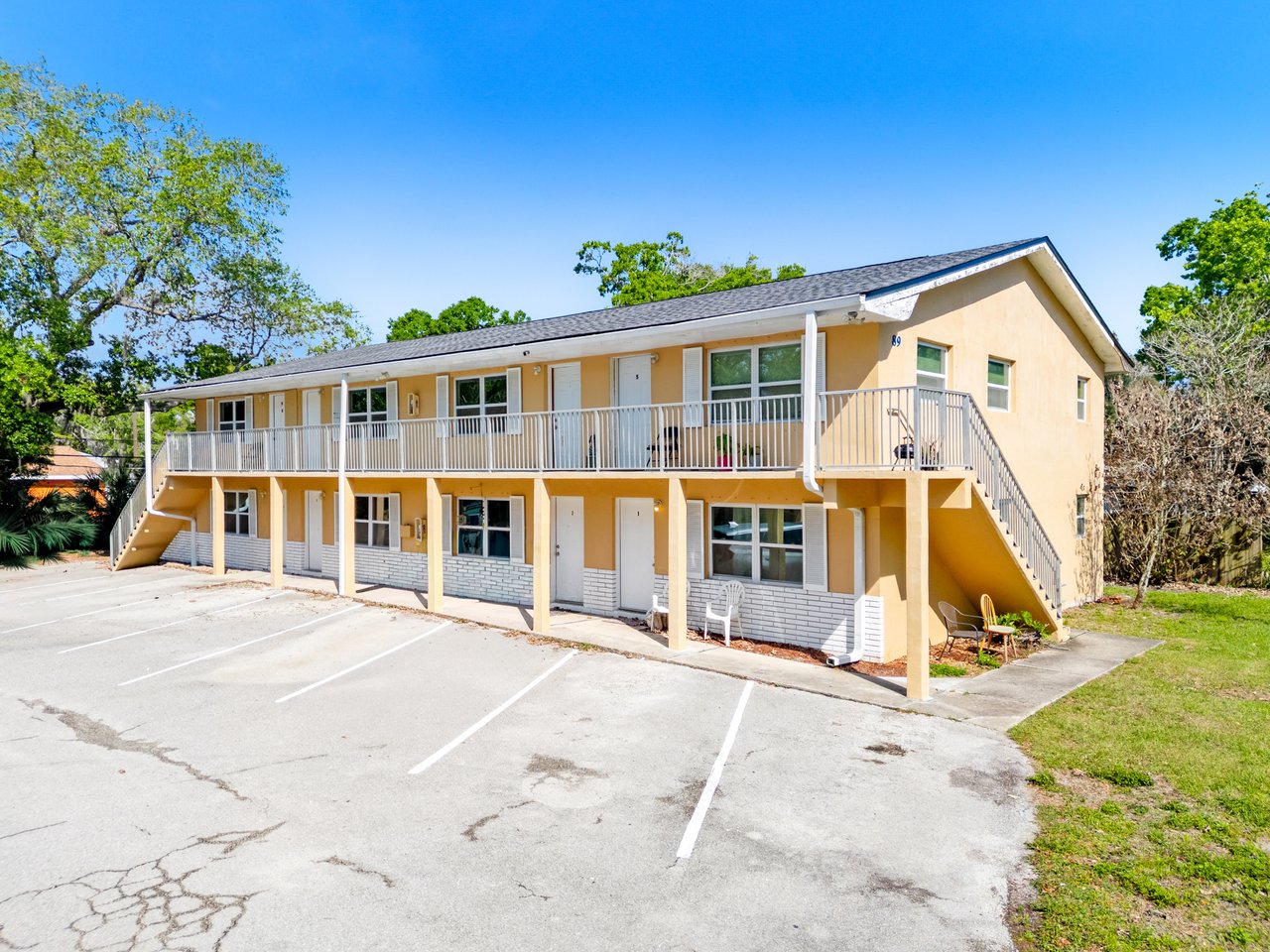 85,87,89 NW Irwin Ave