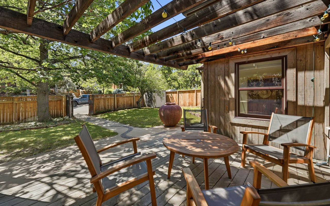 2850 6th Street