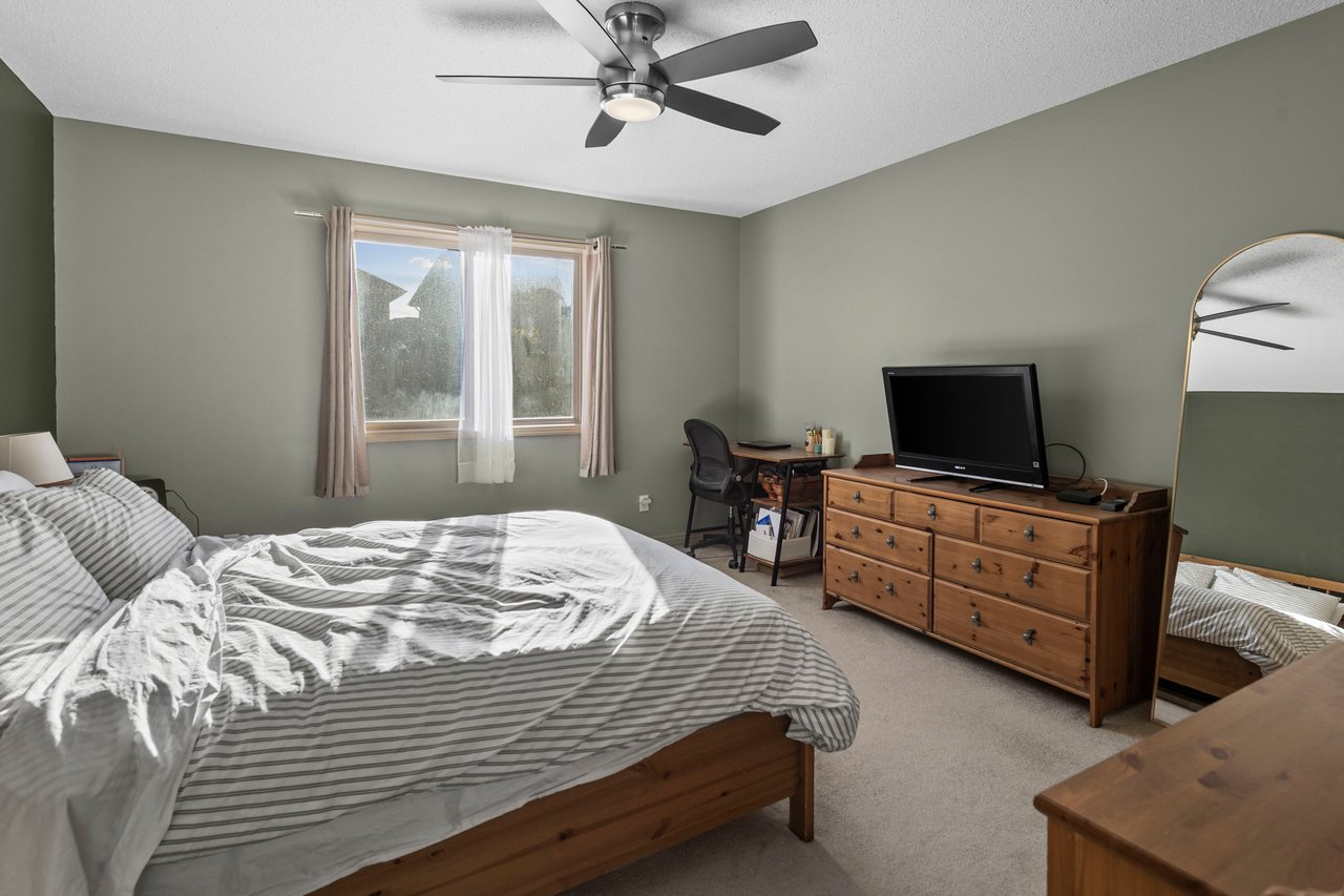 25 Tuscany Summit Terrace NW