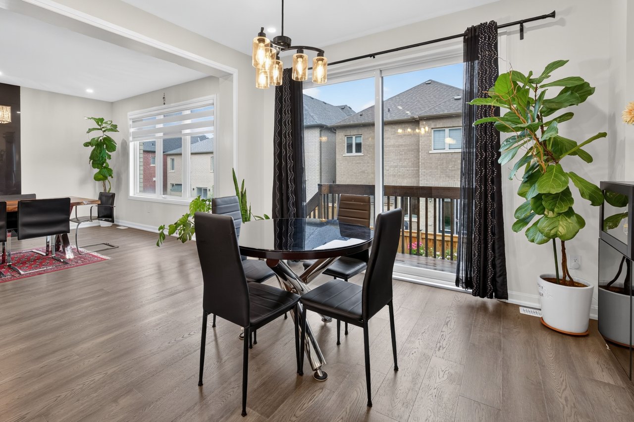 3364 Vernon Powell Drive, Oakville