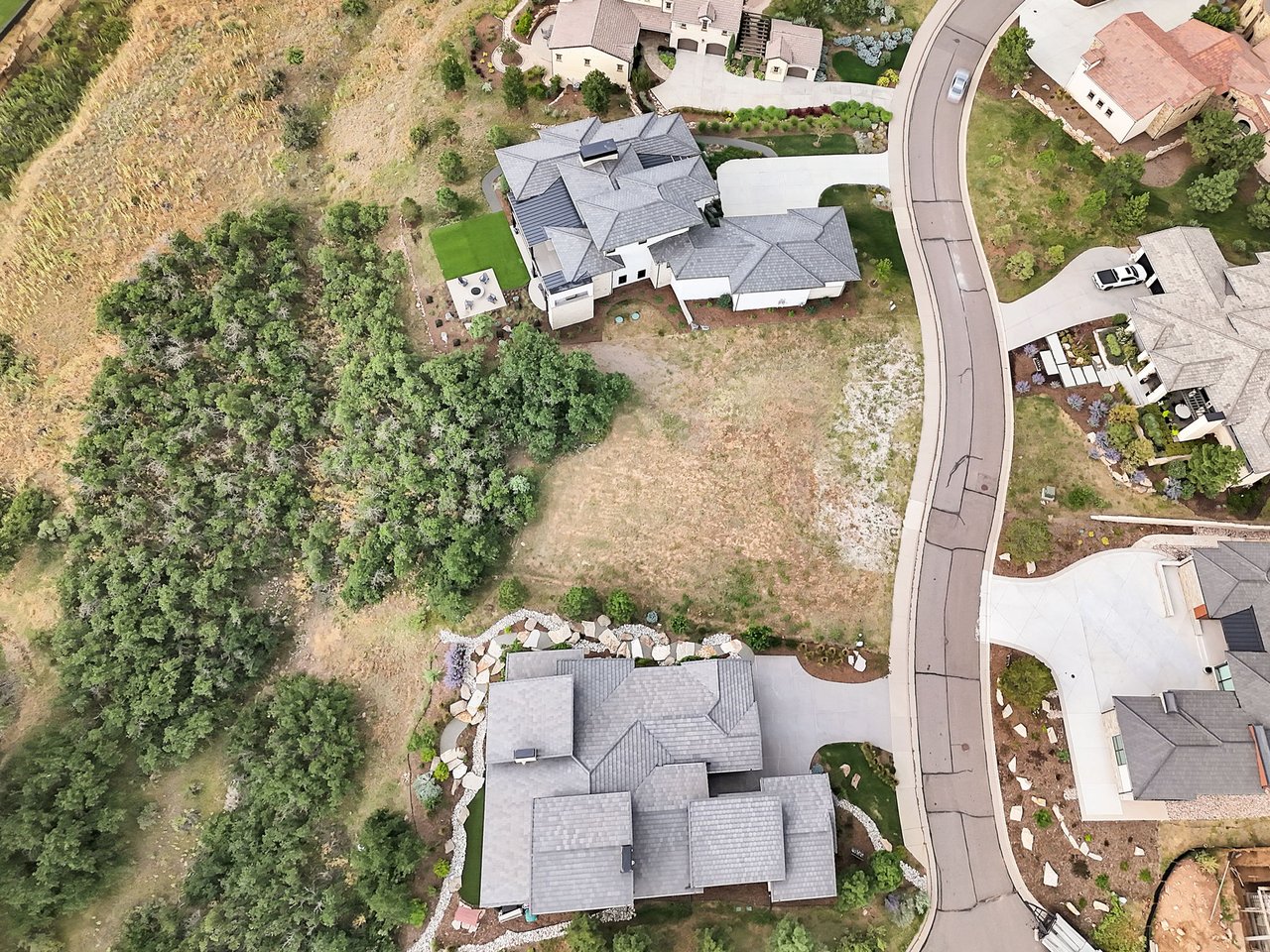 Beautiful Private Lot Near the 18th Hole