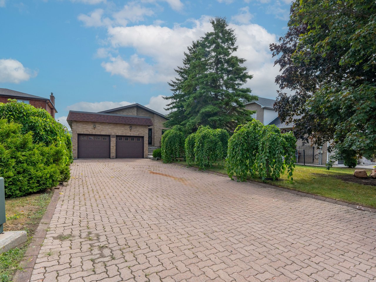 101 Leyburn Ave