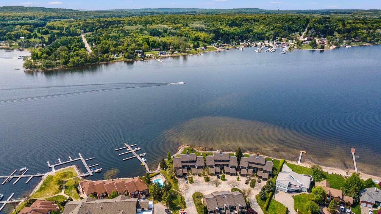 8 Beck Blvd #10, Penetanguishene