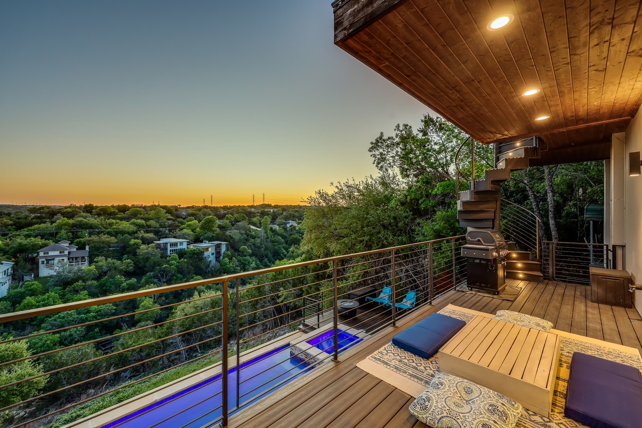 3138 Chisholm Trail