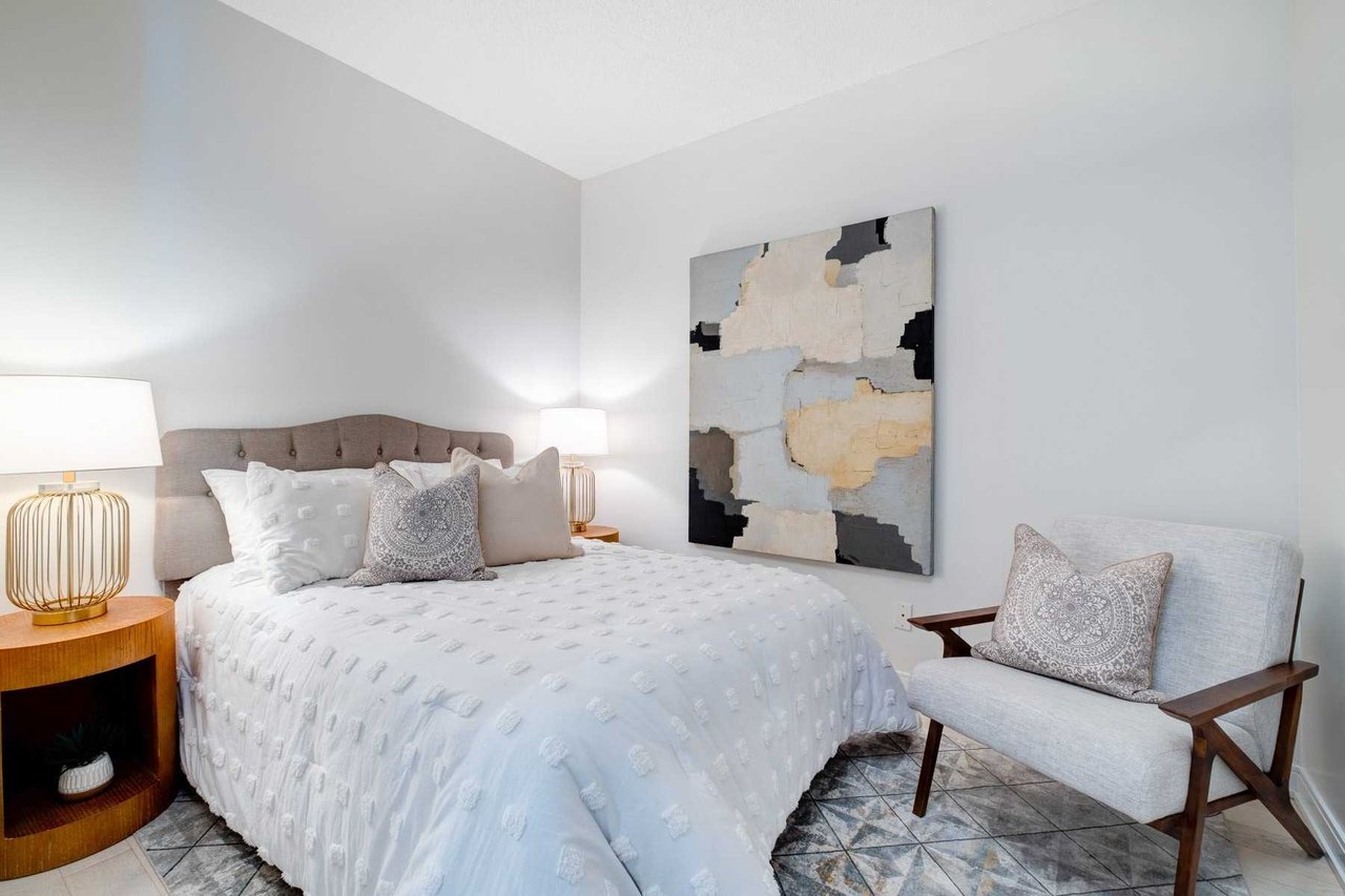 760 The Queensway, Ste 203