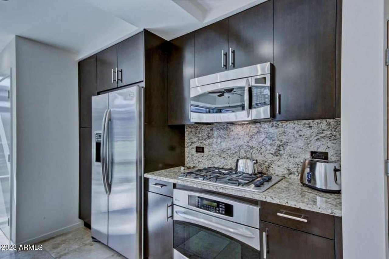 7131 E Rancho Vista Dr, #5001