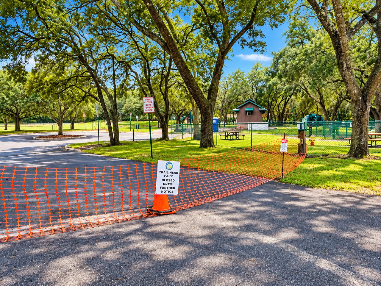Minneola's 100th Fall Runs Between a New Hall on Hancock Road and a Park Still Being Rebuilt
