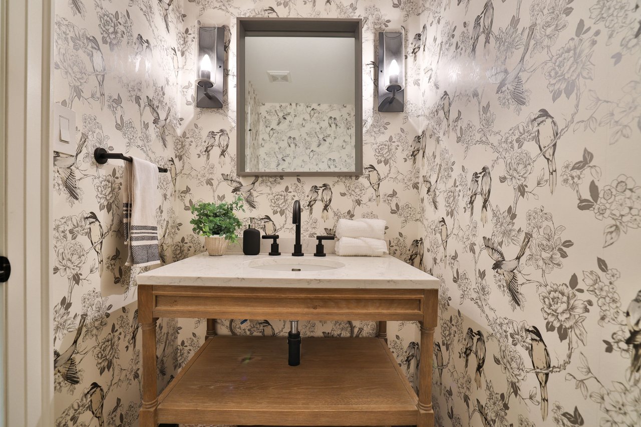 2464 Deer Run Avenue