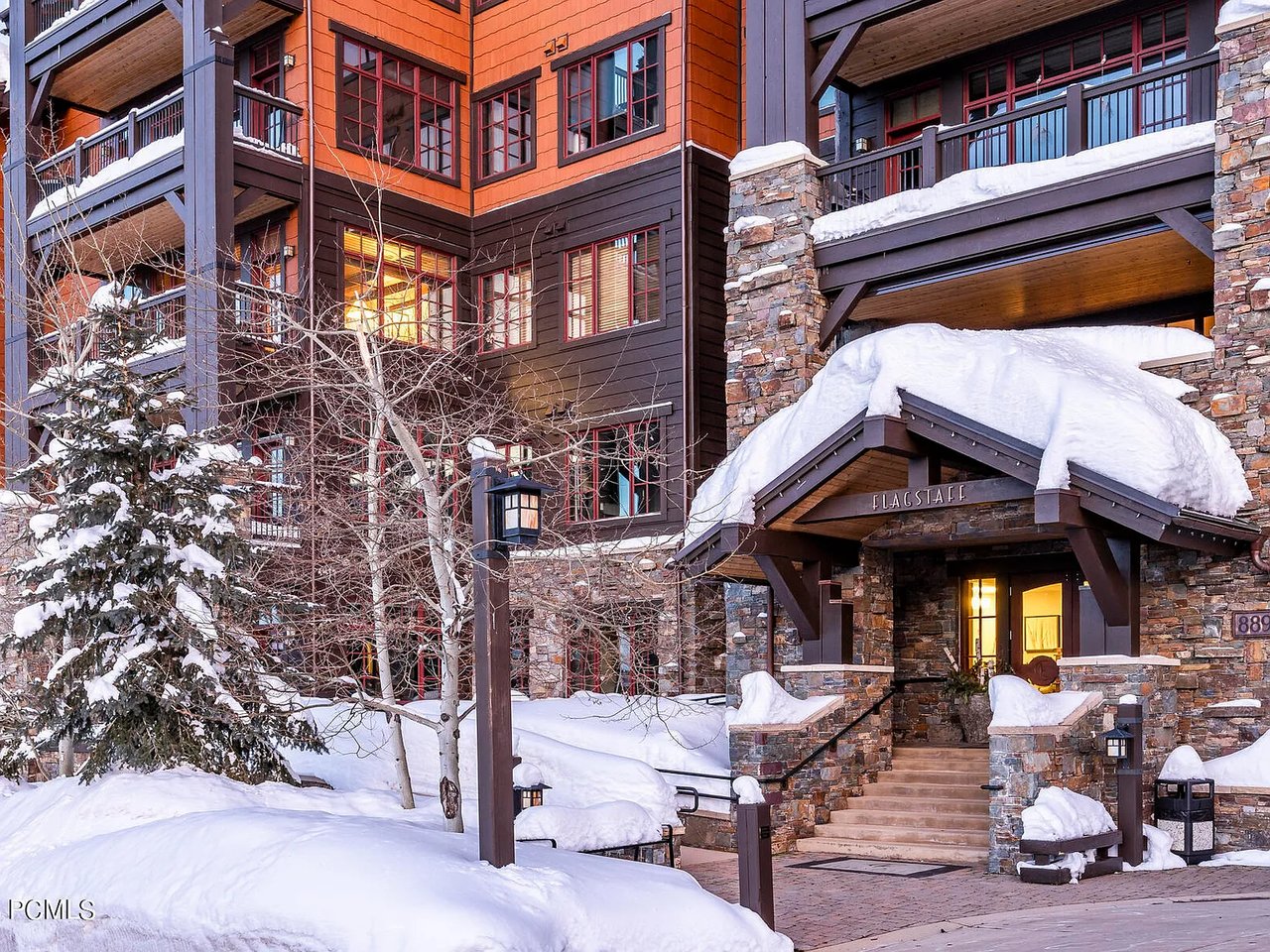 8894 Empire Club Dr, #604 