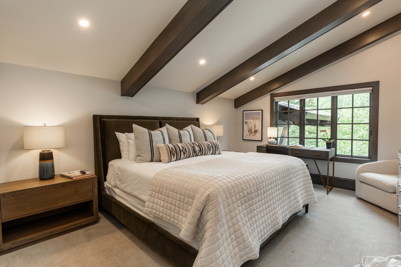 The Lodge at Vail Condominiums #406