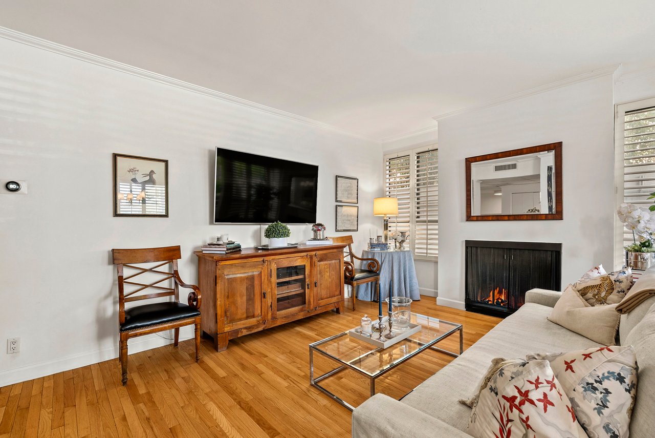 12115 San Vicente Blvd Unit: 111, Brentwood 