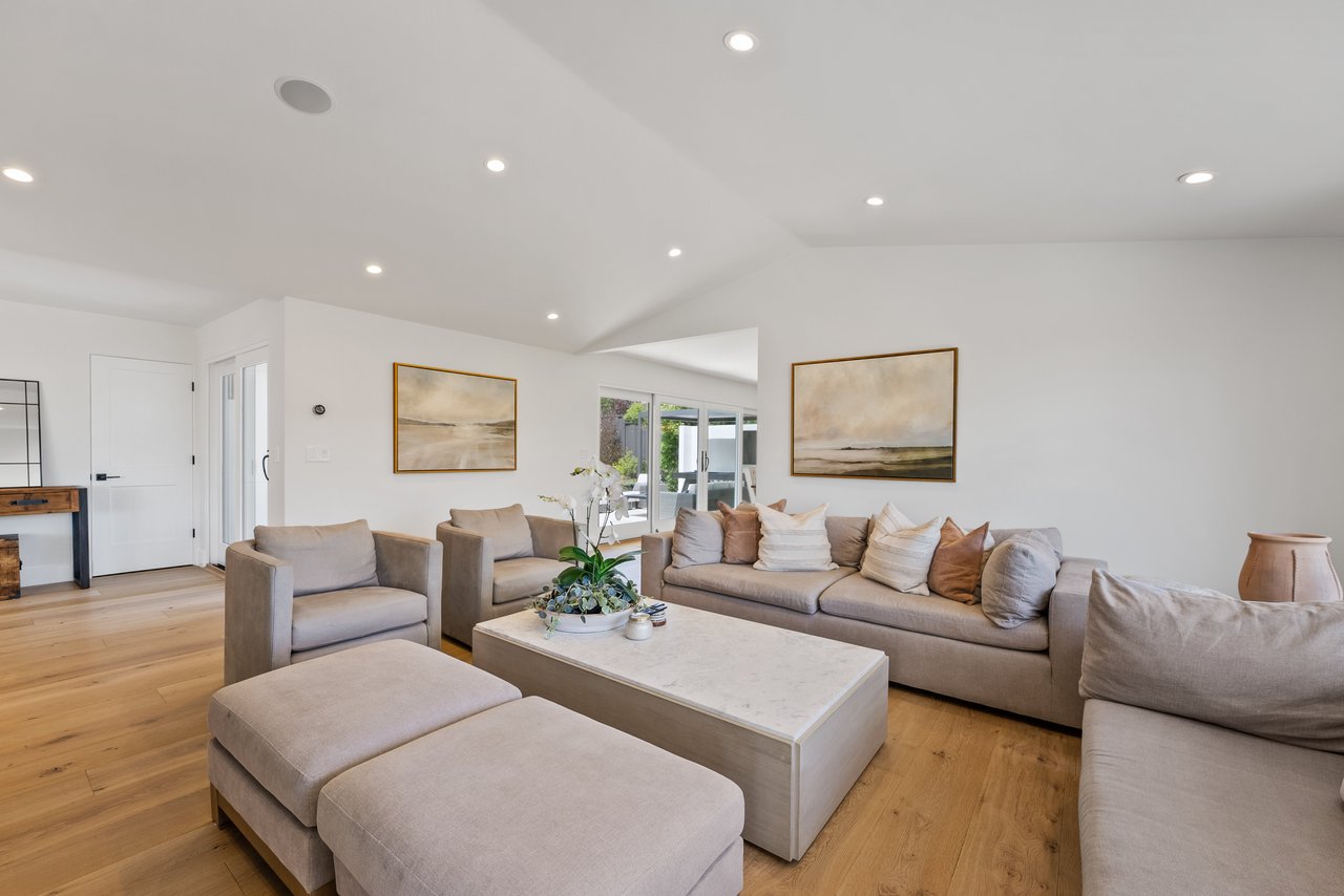 25865 N Mesa