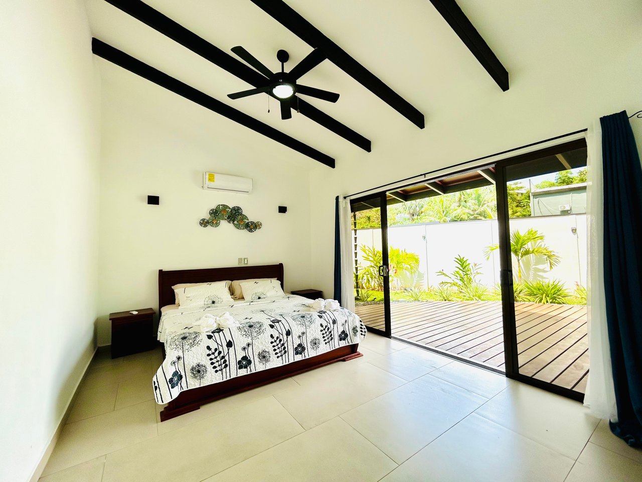 Tropical Modern Living Near Uvita – Stylish Pool Home with Privacy | Price Reduced