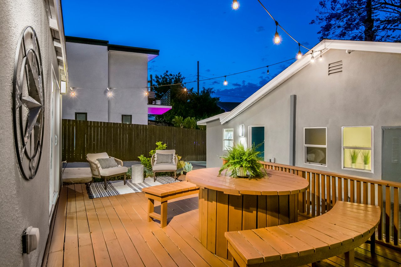 904 Farnam St, Highland Park