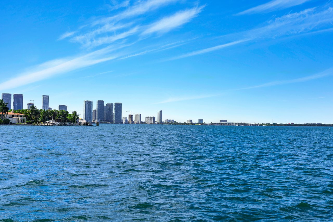 444 W Rivo Alto Drive