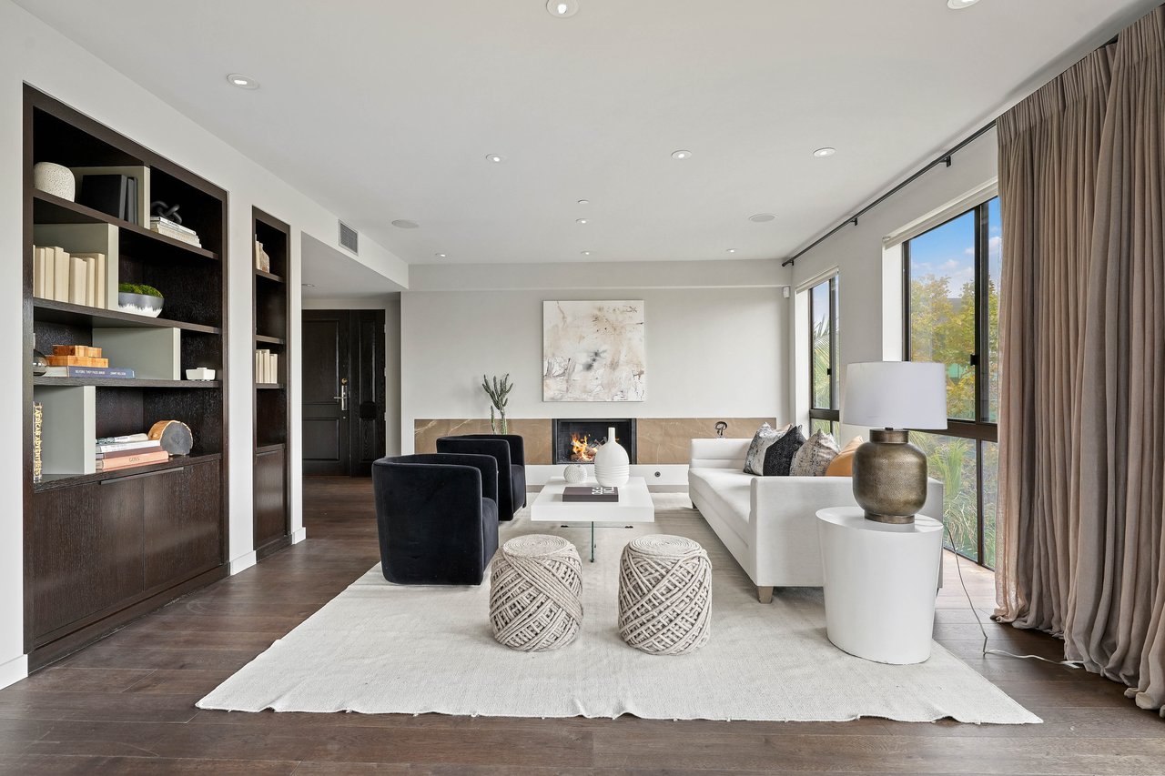 121 S Canon Dr #302, Beverly Hills