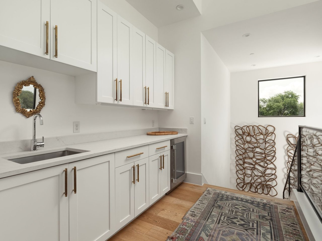 Modern Warmth in the Heart of Tarrytown