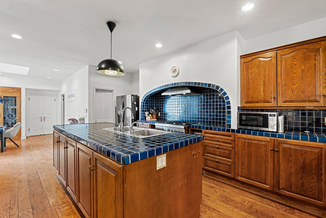 2282 Canyonback Rd, Brentwood