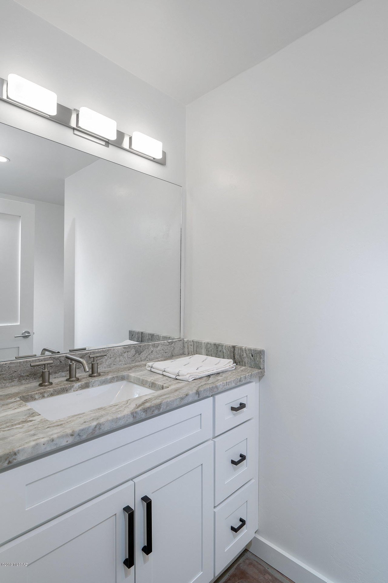 New Contemporary in Barrio Viejo