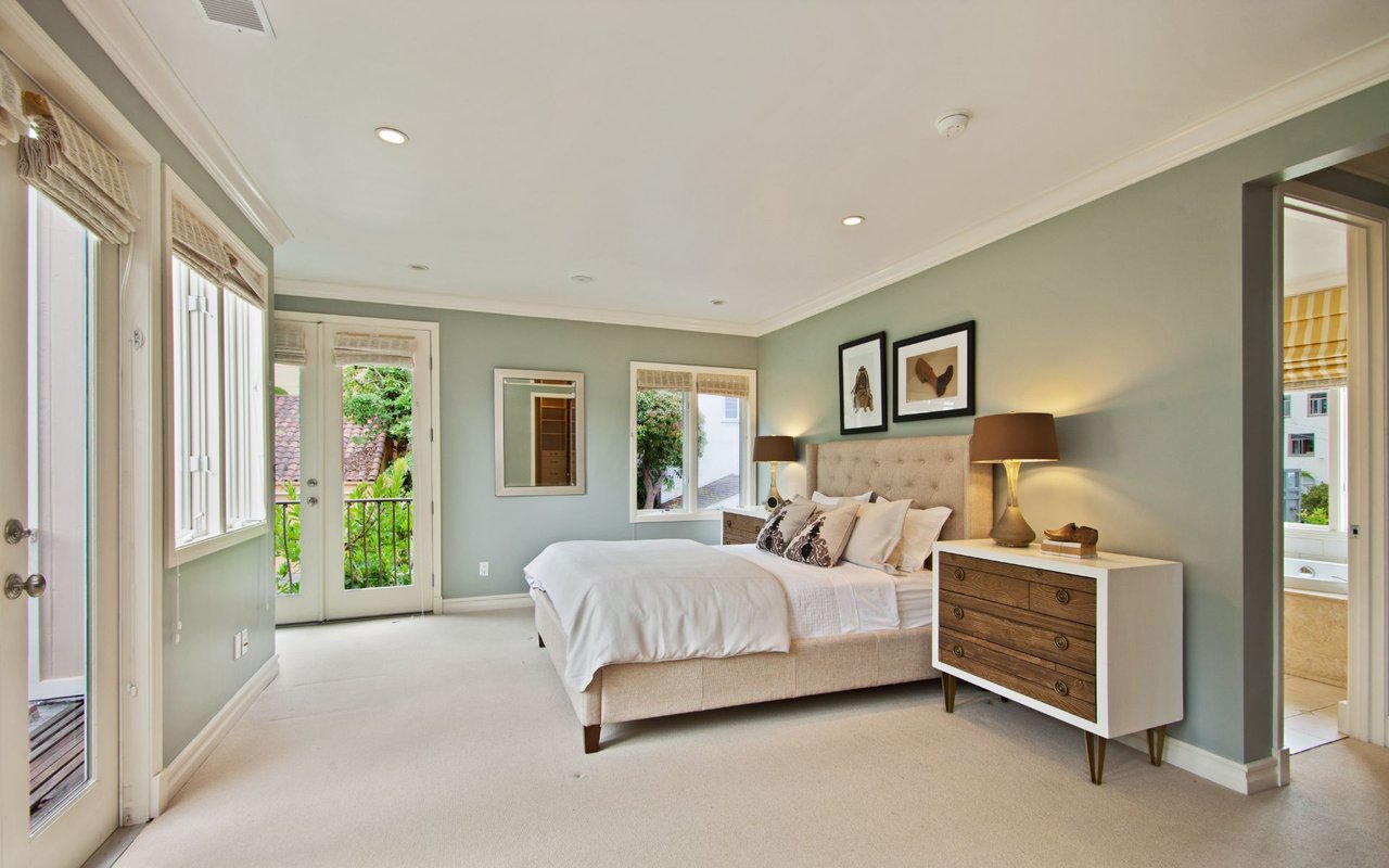 40 Montclair Ter
