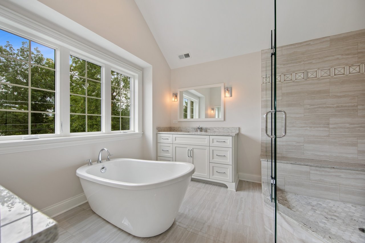 This Residence Captures The Beauty And Luxury Of Modern Living