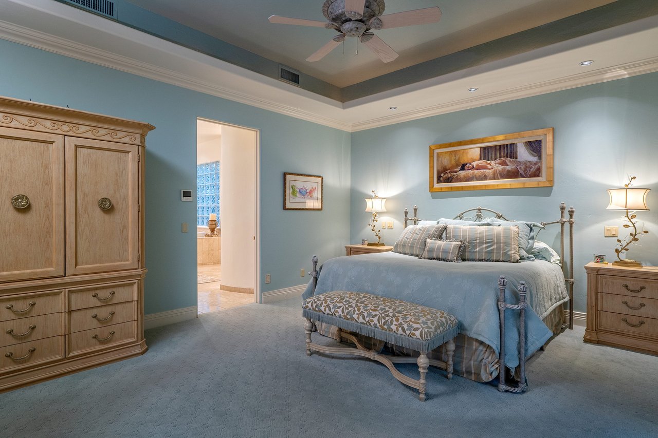 Incomparable Private Estate Home 