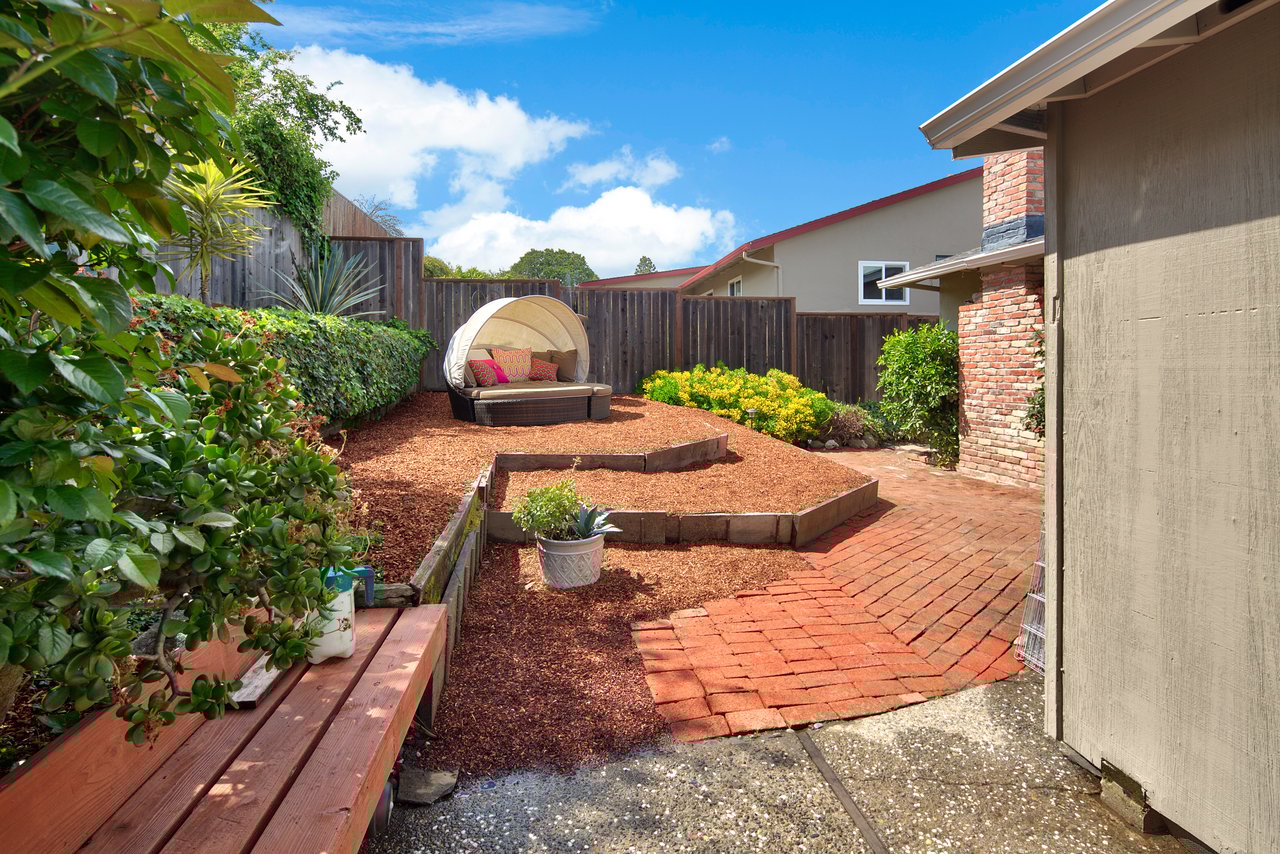 38 Manor View Drive, Fairfax