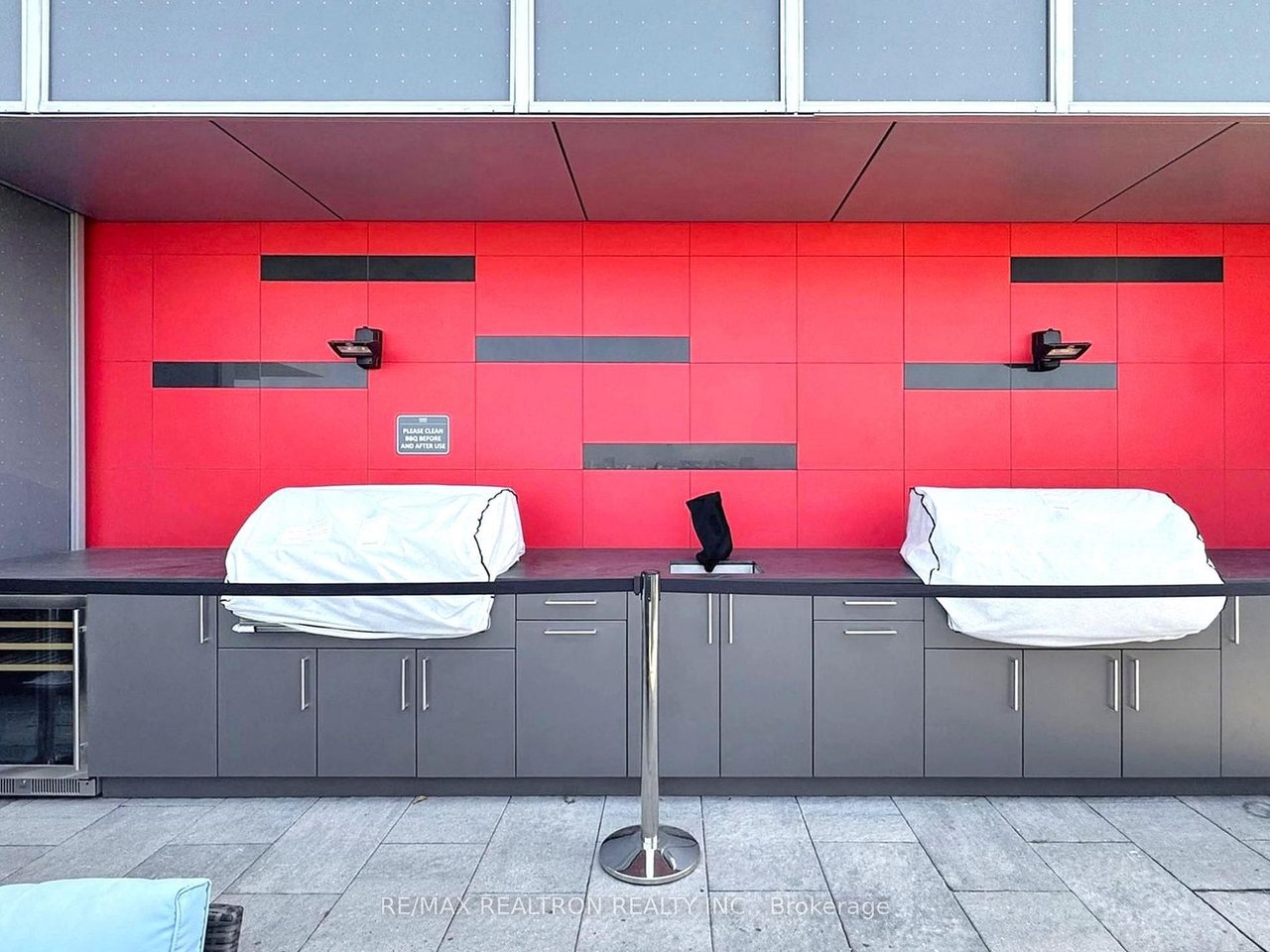 PENTHOUSE ON ENGLINGTON CROSSTOWN LRT